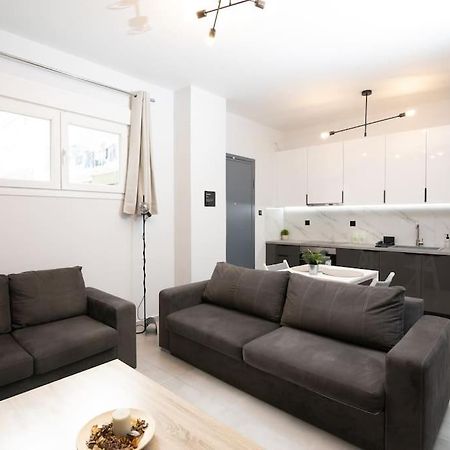 Modern & Comfy Apartment سالونيك المظهر الخارجي الصورة