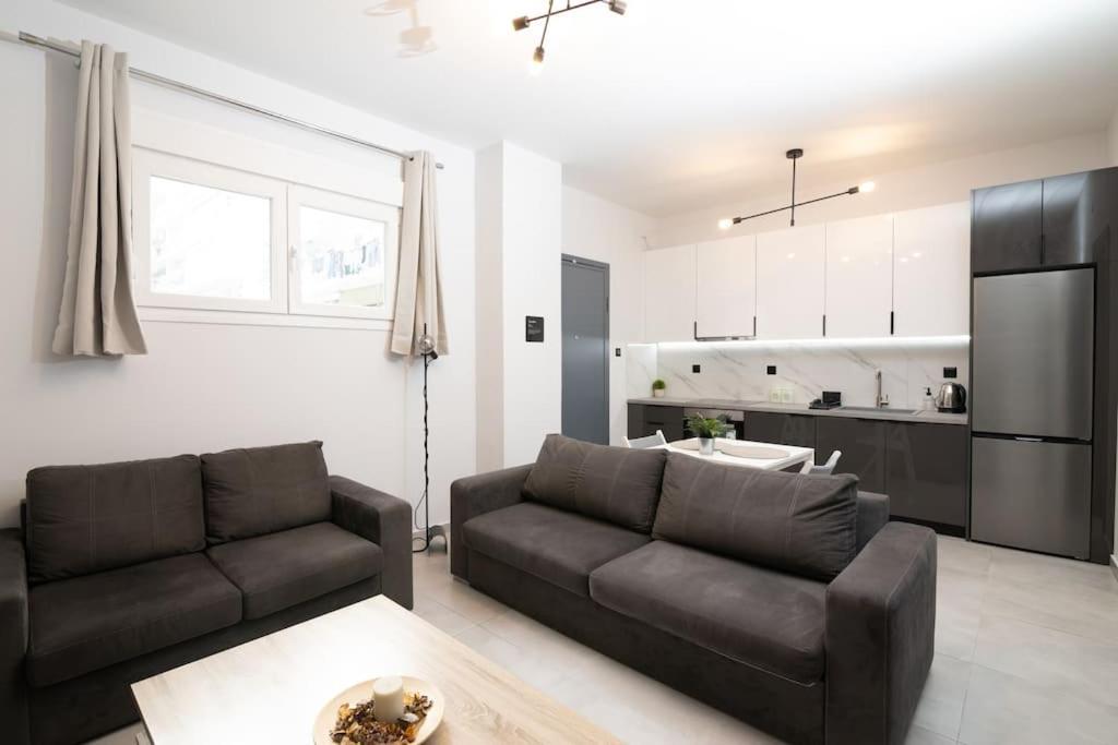 Modern & Comfy Apartment سالونيك المظهر الخارجي الصورة